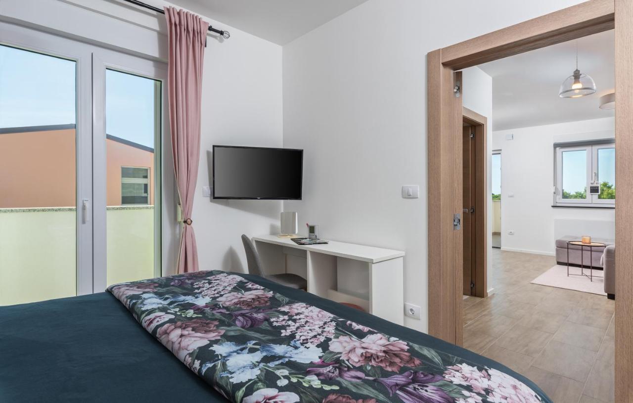 Apartments Amore Фажана Экстерьер фото