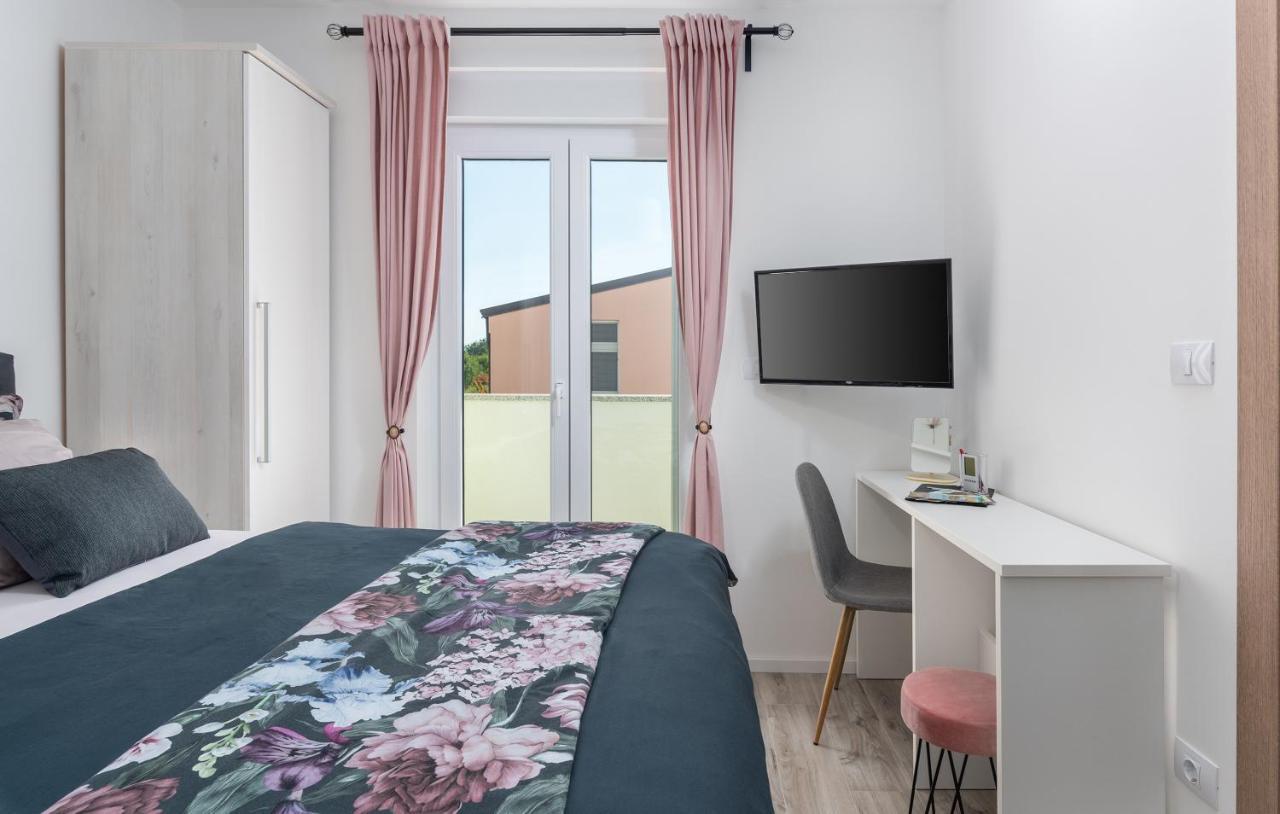 Apartments Amore Фажана Экстерьер фото