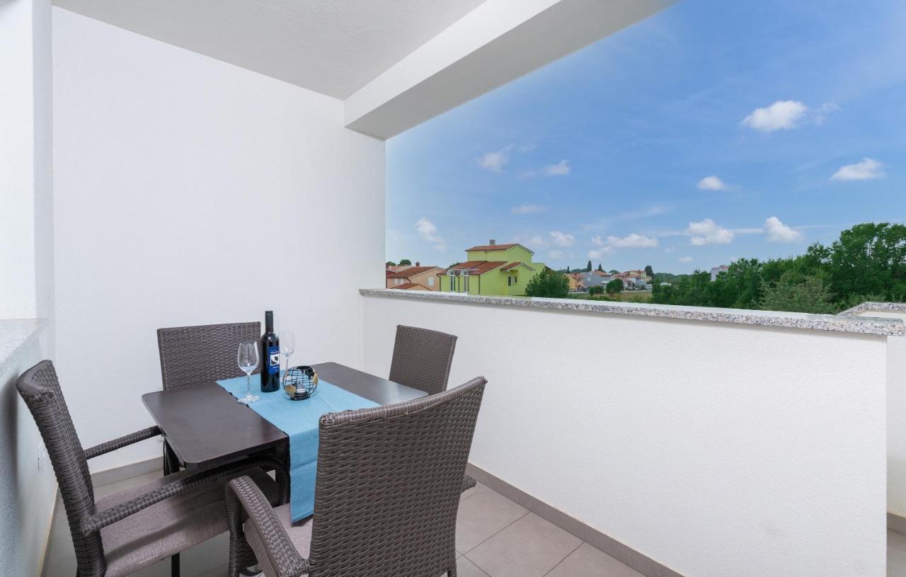 Apartments Amore Фажана Экстерьер фото