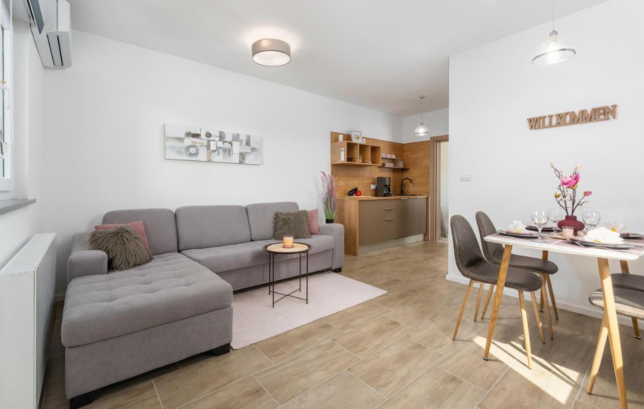 Apartments Amore Фажана Экстерьер фото