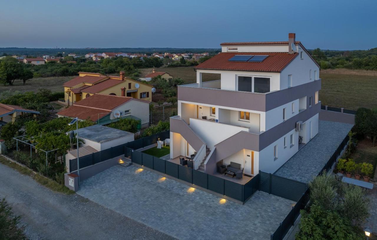 Apartments Amore Фажана Экстерьер фото